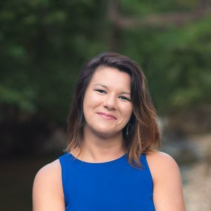 Meet your Posher, Simone